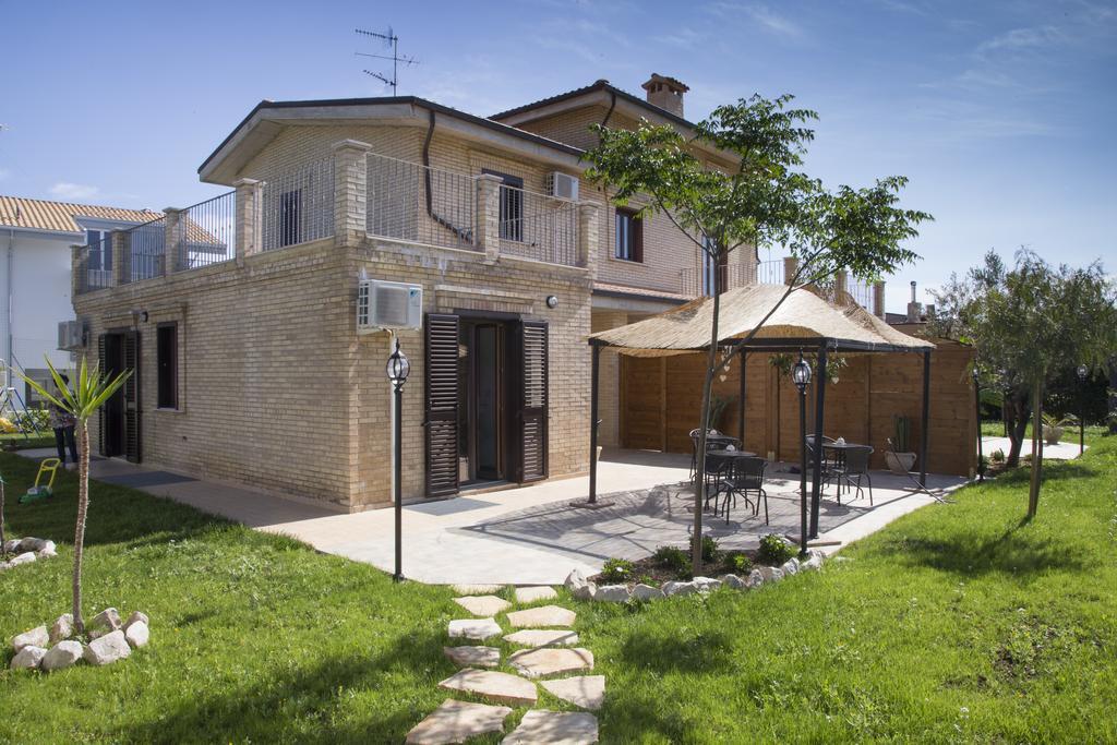 Villa Saraceni Васто Экстерьер фото